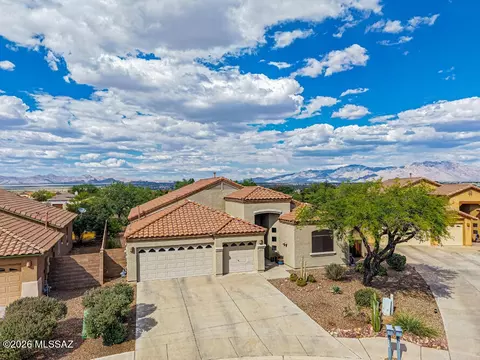 7554 W Higgins Feather Ct, Tucson, AZ 85743