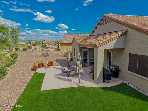 7554 W Higgins Feather Ct, Tucson, AZ 85743