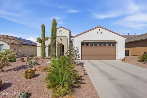 558 N Sonoma Vista Dr, Green Valley, AZ 85614