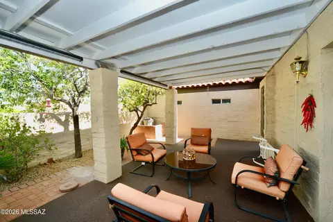 760 W Circulo Napa, Green Valley, AZ 85614