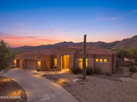 13924 N Dog Leg Ln, Marana, AZ 85658