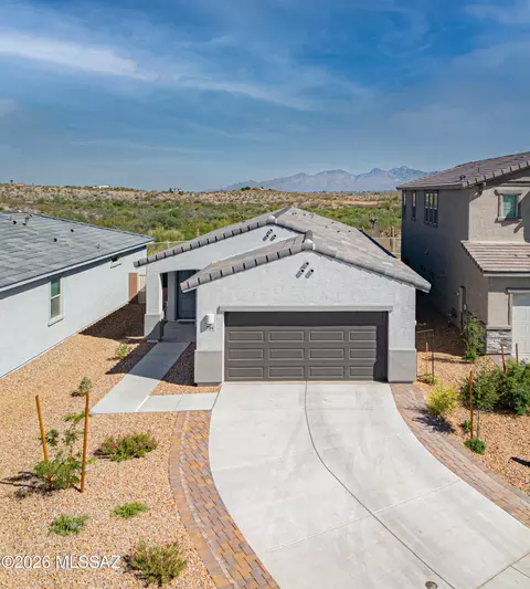 7264 S Gray Jay Dr, Tucson, AZ 85747