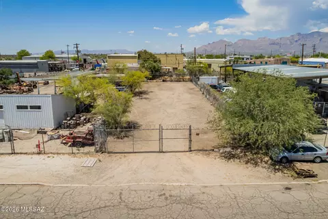 114 W Plata St, Tucson, AZ 85705