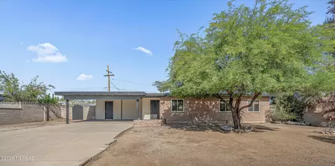 736 S Desert Steppes Dr, Tucson, AZ 85710
