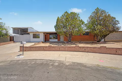 7230 E Pierce Pl, Tucson, AZ 85710