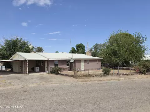 165 N Park Ln, Benson, AZ 85602