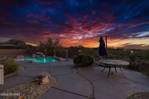 9320 S Avenida Mochuelo, Vail, AZ 85641