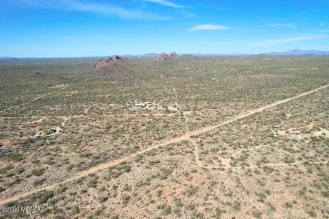 0 E Crested Saguaro Ln, Marana, AZ 85658