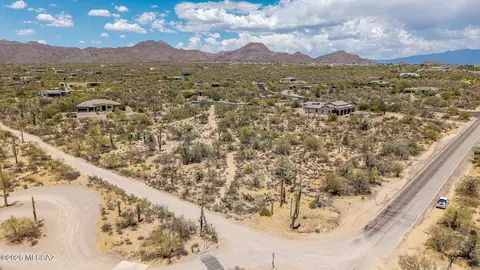 6137 W Two Quail Ct, Marana, AZ 85658