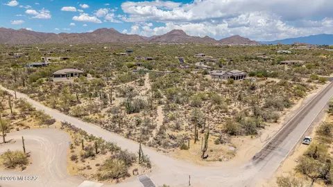 6137 W Two Quail Ct, Marana, AZ 85658