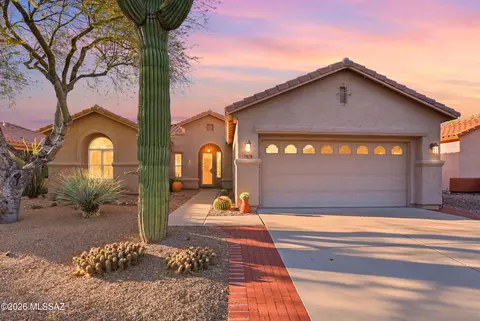 7676 W Cathedral Canyon Dr, Tucson, AZ 85743