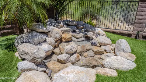 Exterior - 3917 E Long Dr, Tucson, AZ 85718 photo 5 of 8