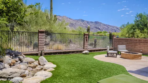 Exterior - 3917 E Long Dr, Tucson, AZ 85718 photo 4 of 8