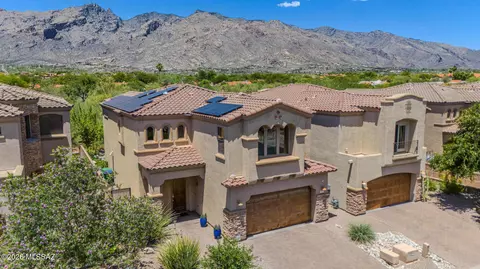 3917 E Long Dr, Tucson, AZ 85718