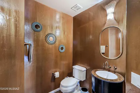 Bath - 3917 E Long Dr, Tucson, AZ 85718 photo 1 of 5