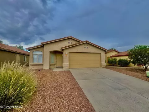 6070 N Panorama Park Dr, Tucson, AZ 85704