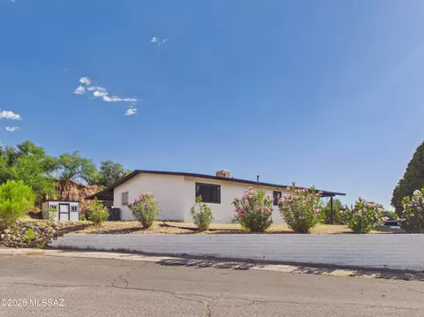 2076 N Calle Trinidad, Nogales, AZ 85621