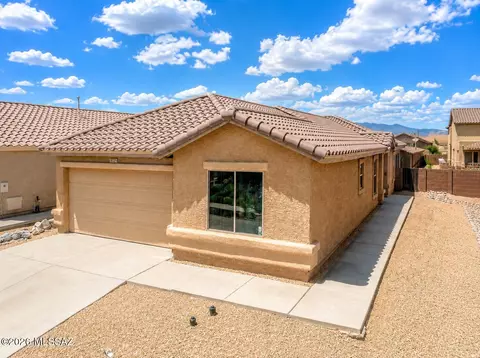 13211 E Mineta Ridge Dr, Vail, AZ 85641