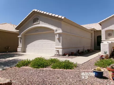 63752 E Holiday Dr, Tucson, AZ 85739