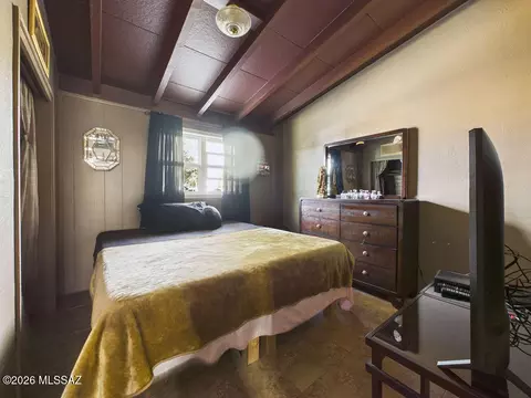 Bedroom - 6656 S Melody Ave, Tucson, AZ 85756 photo 1 of 4