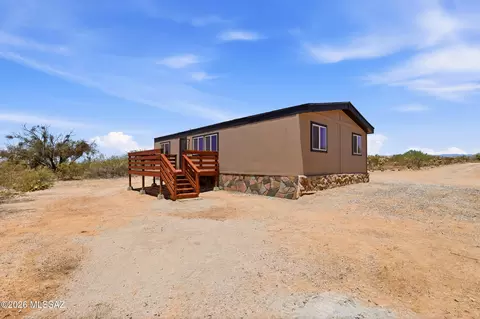 13520 E Whitehorse Trl, Vail, AZ 85641