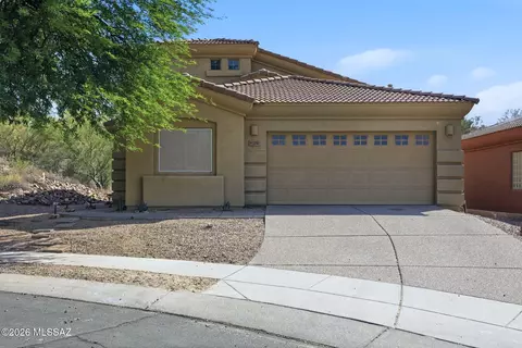 10706 N Hewitt Pl, Oro Valley, AZ 85737
