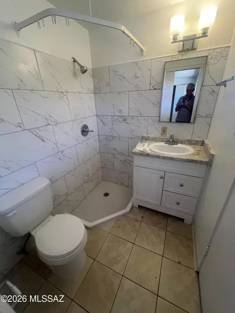 Bath - 8627 E 3rd St, Tucson, AZ 85710 photo 2 of 2