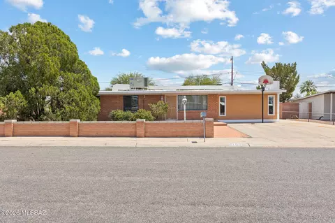 6166 E 31st St, Tucson, AZ 85711