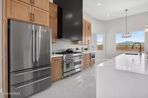 Kitchen - 14652 E Sands Ranch Rd, Vail, AZ 85641 photo 2 of 6
