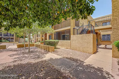 8271 N Oracle Rd #149, Oro Valley, AZ 85704