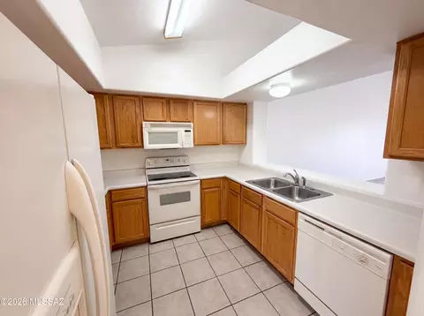 Kitchen - 7855 E Roget Dr, Tucson, AZ 85710 photo 1 of 2