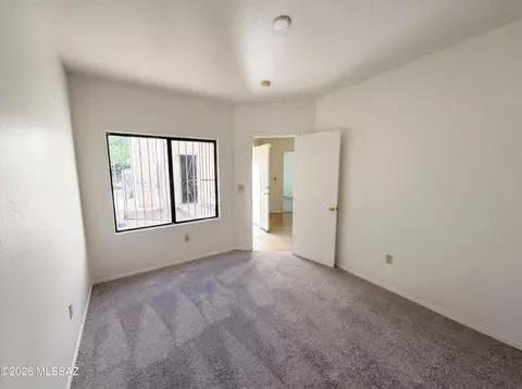 Bedroom - 7855 E Roget Dr, Tucson, AZ 85710 photo 4 of 5
