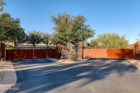 263 E Croydon Park Rd, Tucson, AZ 85704