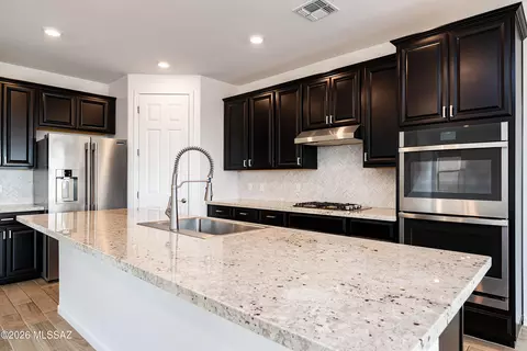 Kitchen - 12968 E Pantano View Dr, Vail, AZ 85641 photo 1 of 4