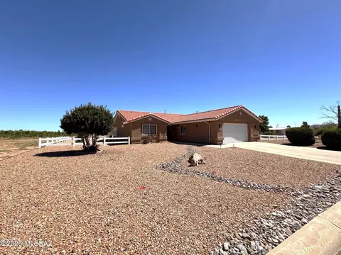 Exterior - 927 E Christmas Tree Ln, Pearce, AZ 85625 photo 2 of 13