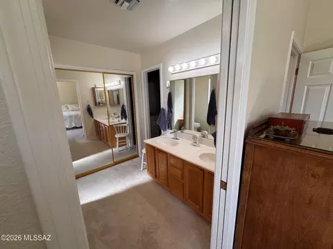 Bath - 927 E Christmas Tree Ln, Pearce, AZ 85625 photo 1 of 5