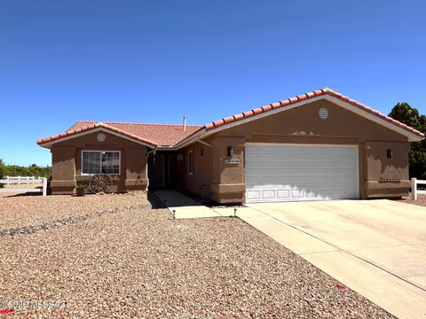 927 E Christmas Tree Ln, Pearce, AZ 85625
