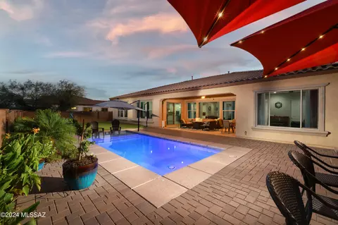2542 N Woods End Pl, Tucson, AZ 85749