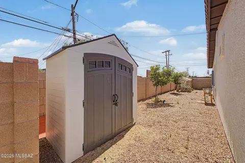 Exterior - 2632 E Spring St, Tucson, AZ 85716 photo 9 of 10