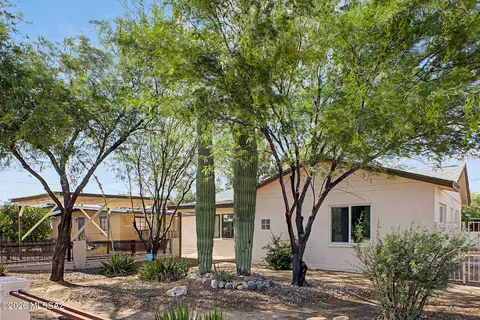 4321 Eastland St, Tucson, AZ 85711