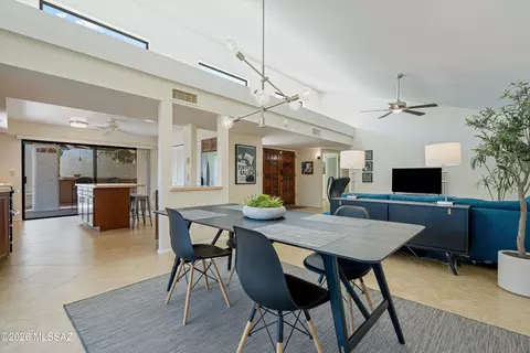 Dining - 7129 E Chorro Cir, Tucson, AZ 85715 photo 1 of 2