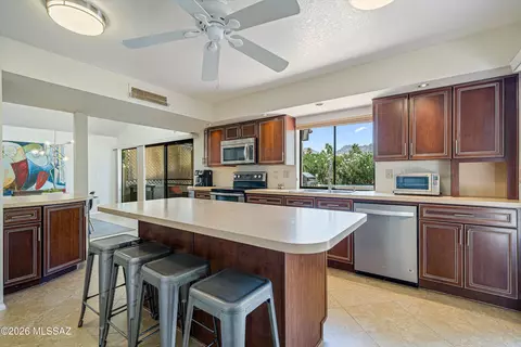 Kitchen - 7129 E Chorro Cir, Tucson, AZ 85715 photo 1 of 3
