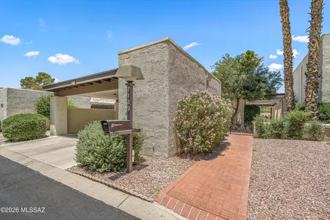 7129 E Chorro Cir, Tucson, AZ 85715