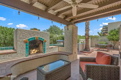 Exterior - 7129 E Chorro Cir, Tucson, AZ 85715 photo 4 of 8