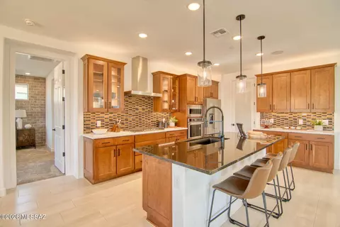 Kitchen - 12794 E Tortoise Pointe Dr, Vail, AZ 85641 photo 2 of 5