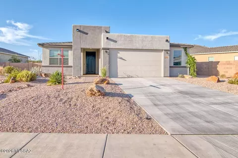 Exterior - 12794 E Tortoise Pointe Dr, Vail, AZ 85641 photo 2 of 7