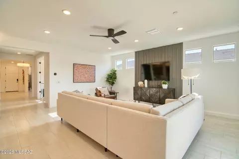 Living - 12794 E Tortoise Pointe Dr, Vail, AZ 85641 photo 2 of 4