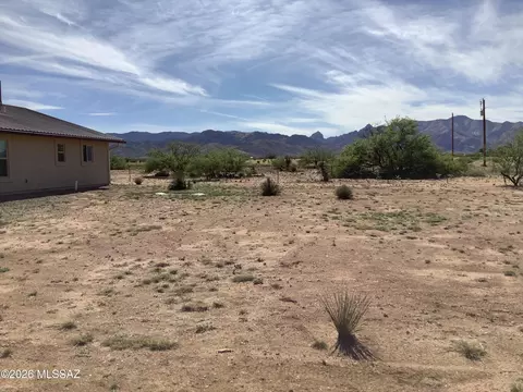 Exterior - 129 E Lehigh St, Pearce, AZ 85625 photo 5 of 7