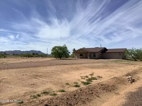 129 E Lehigh St, Pearce, AZ 85625