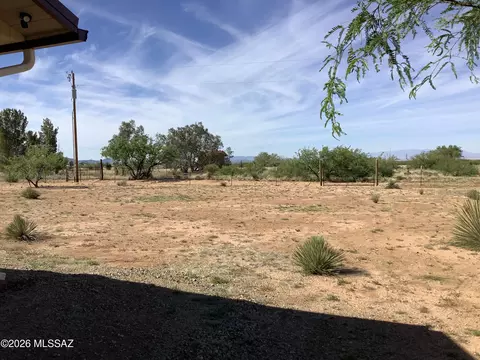 Exterior - 129 E Lehigh St, Pearce, AZ 85625 photo 6 of 7